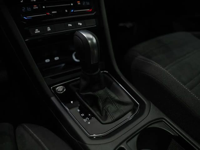 Volkswagen Touran 1.5 TSI DSG Highline