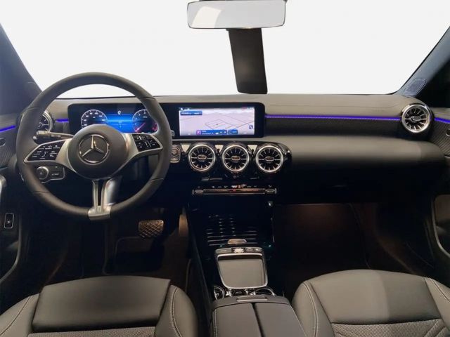 Mercedes-Benz CLA 180 CLA