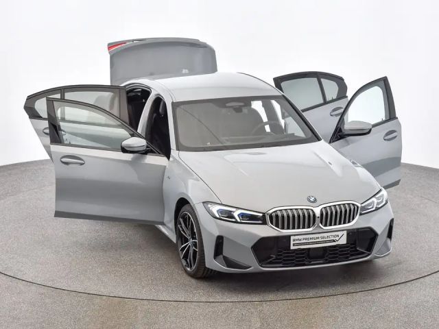 BMW 330 330e Sedan xDrive