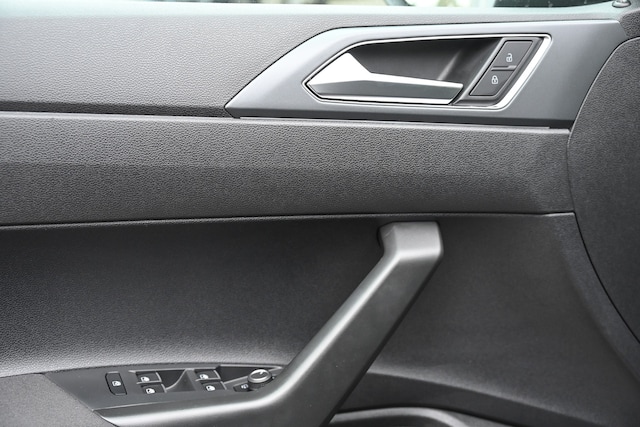 Volkswagen Taigo 1.5 TSI DSG R-Line