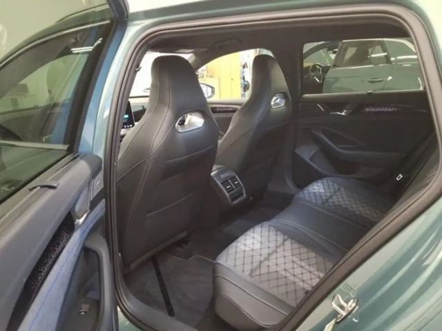 Volkswagen Passat 2.0 TSI DSG R-Line Variant