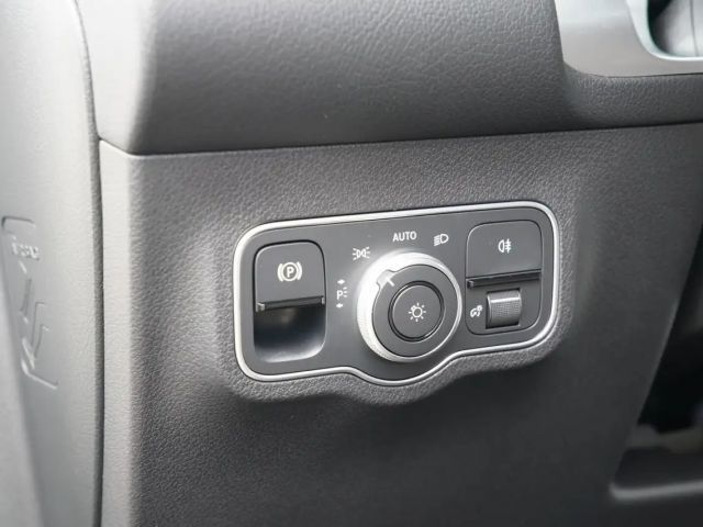 Mercedes-Benz EQB 300 4MATIC Electric Art