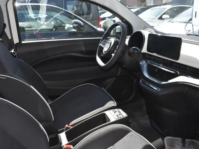 Fiat 500e 3+1 | 42kWh | CarPlay | Tempomat