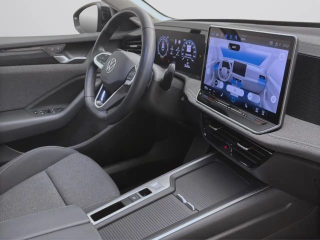 Volkswagen Passat 1.5 eTSI DSG Variant