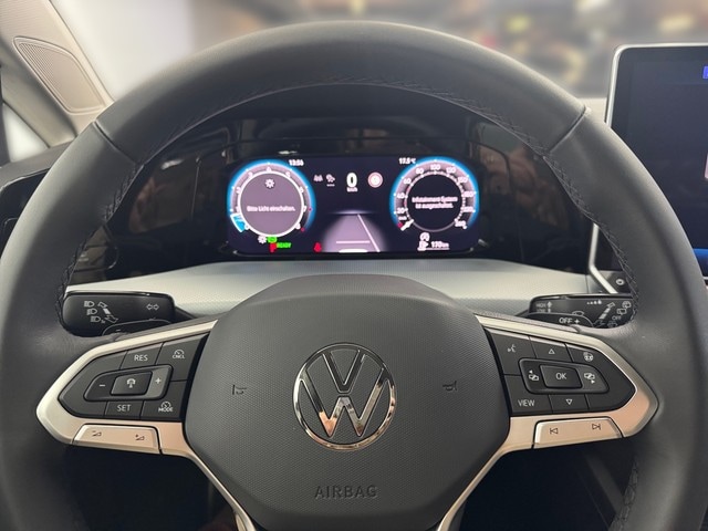 Volkswagen Golf 1.5 eTSI Golf VIII