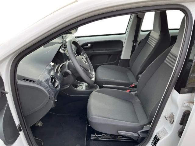 Volkswagen up! Move Move up!