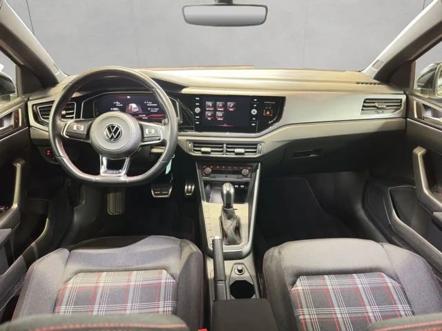 Volkswagen Polo 2.0 TSI DSG GTI