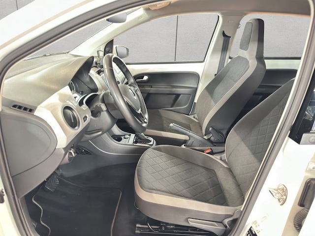 Volkswagen e-up! Plus Style