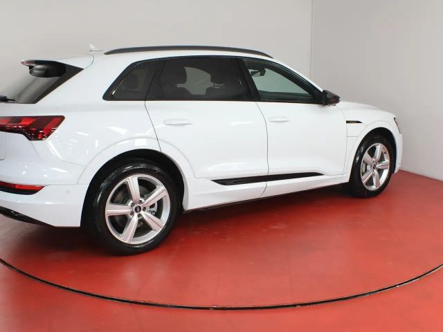 Audi e-tron 55 S-Line