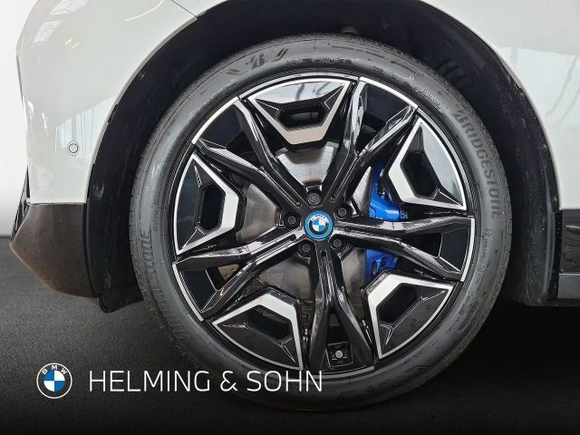 BMW iX xDrive40