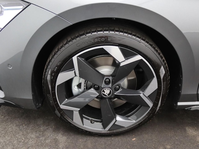 Skoda Superb 2.0 TDI Combi Sportline