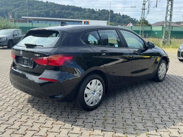 BMW 116 116i 5-deurs Sedan