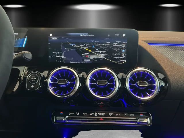 Mercedes-Benz GLA 45 AMG AMG Line