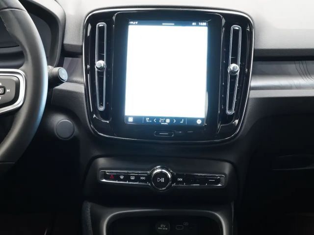 Volvo XC40 Core Recharge