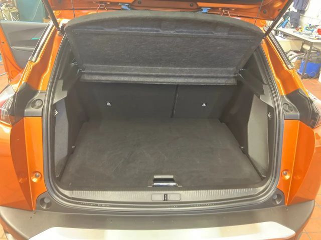 Peugeot E-2008 Allure Pack