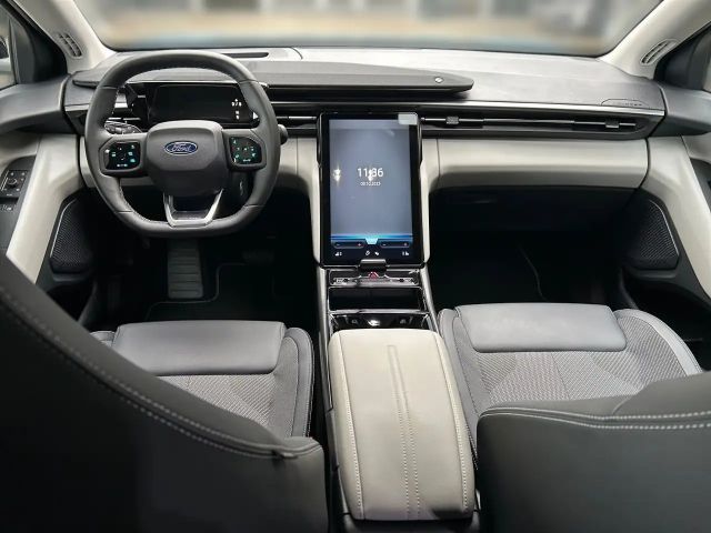 Ford Explorer Extended range RWD