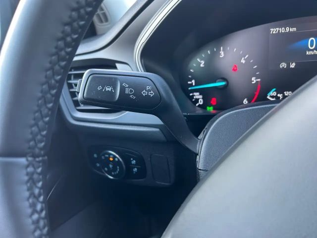 Ford Focus Cool & Connect