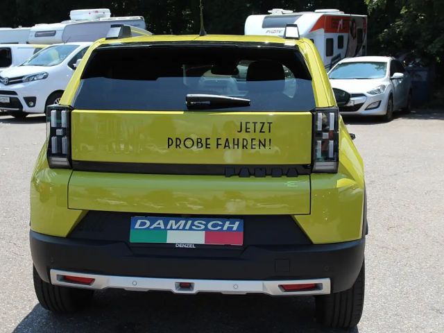 Fiat Grande Panda E La Prima