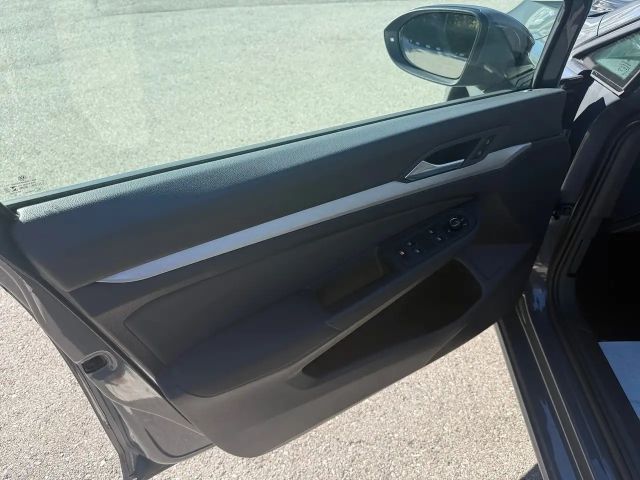 Volkswagen Golf DSG Life Variant