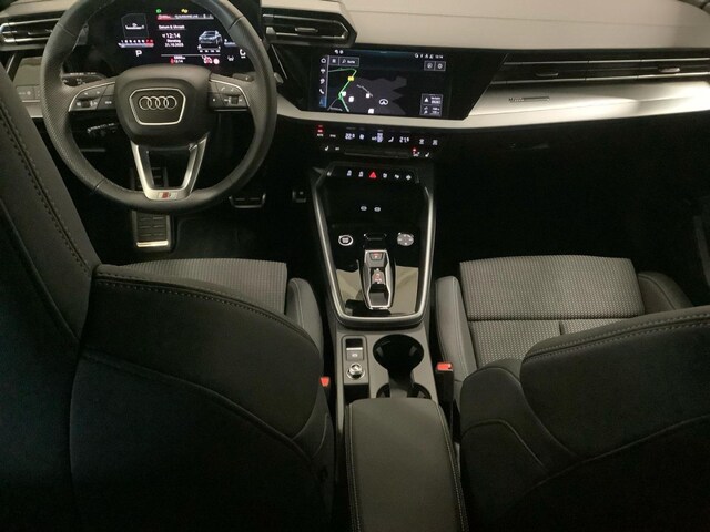 Audi A3 30 TFSI S-Line S-Tronic Sportback