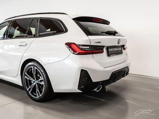 BMW 320 320e M-Sport xDrive