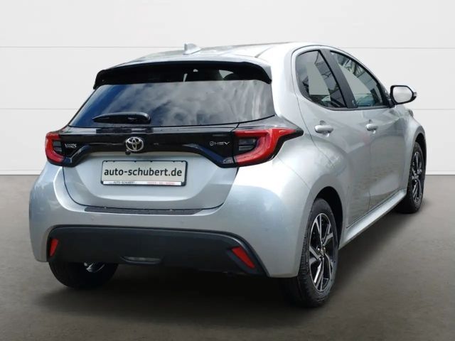 Toyota Yaris 1,5l Teamplayer LED Sitzheizung vorn Lenkradheizun