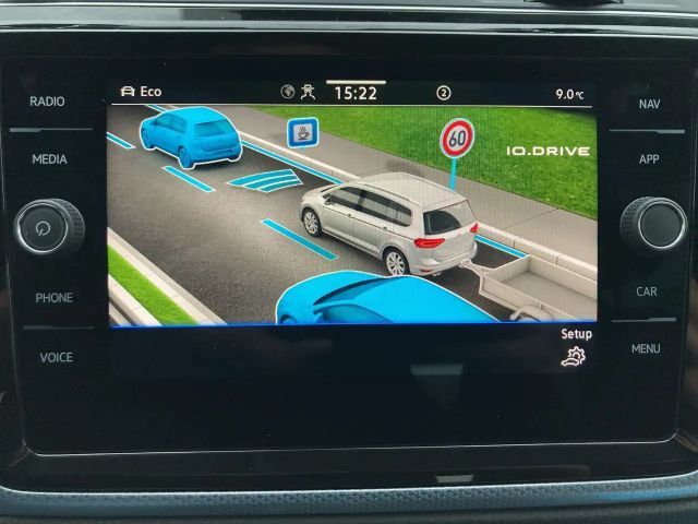 Volkswagen Touran 1.5 TSI DSG IQ.Drive