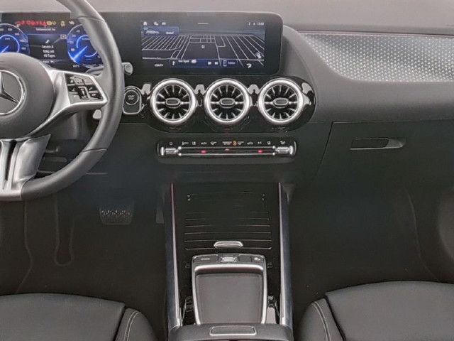 Mercedes-Benz EQA 300 4MATIC