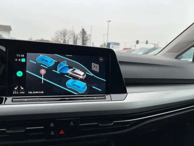 Volkswagen Golf DSG Life Variant