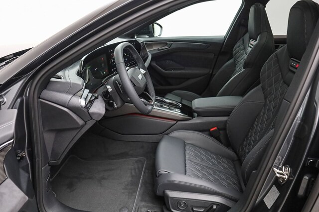 Audi A6 Avant Quattro S-Tronic