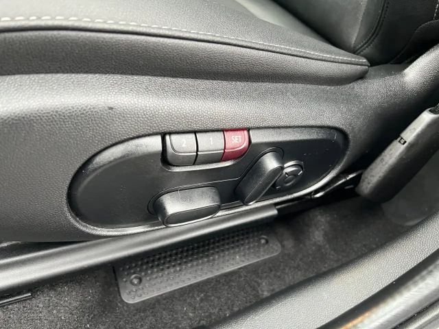 MINI Cooper Countryman Cooper Countryman PANO/HUD/ACC/MMRY/KAMERA/18ZLL