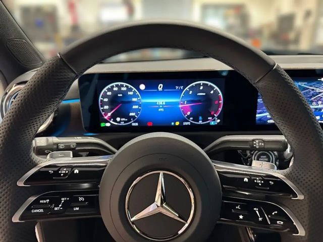 Mercedes-Benz A 220 A 220 d AMG Line Premium