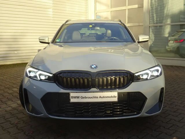 BMW 330 330e M-Sport Touring xDrive