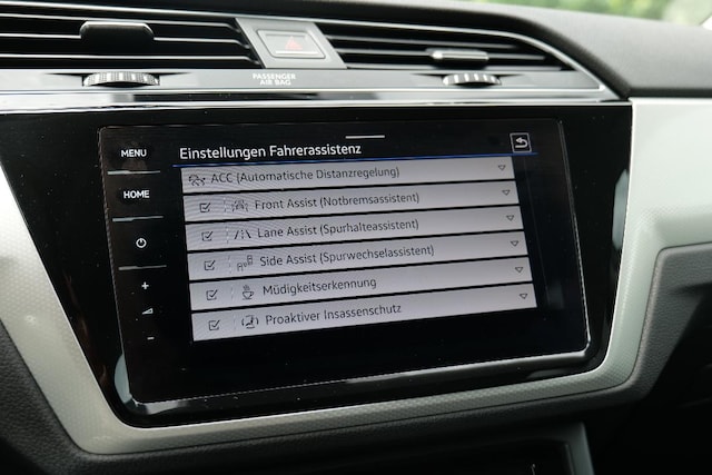 Volkswagen Touran Touran 1.5   CL   BT110 TSIM6F