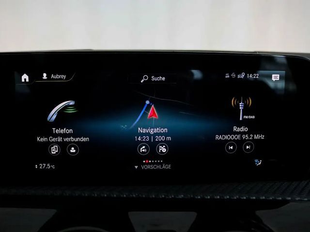 Mercedes-Benz A 180 / NAVI / RÜCKFAHRKAMERA / SITZHEIZUNG