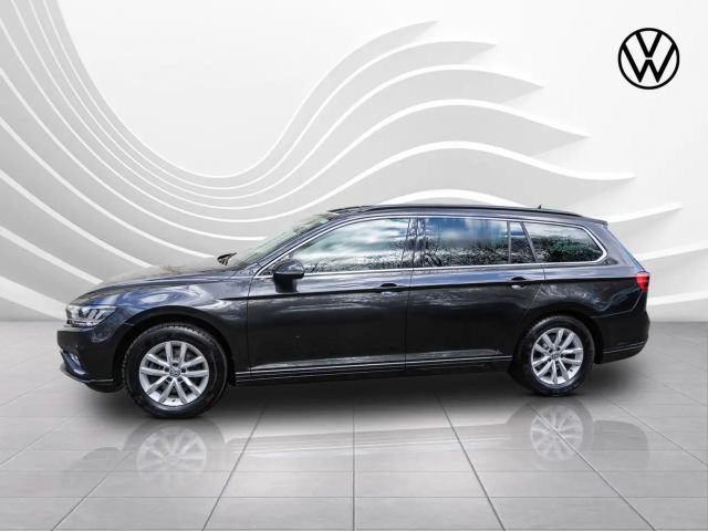 Volkswagen Passat 1.5 TSI Business DSG Variant