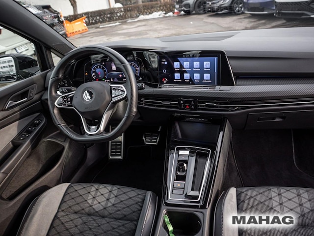 Volkswagen Golf 1.5 eTSI Golf VIII R-Line