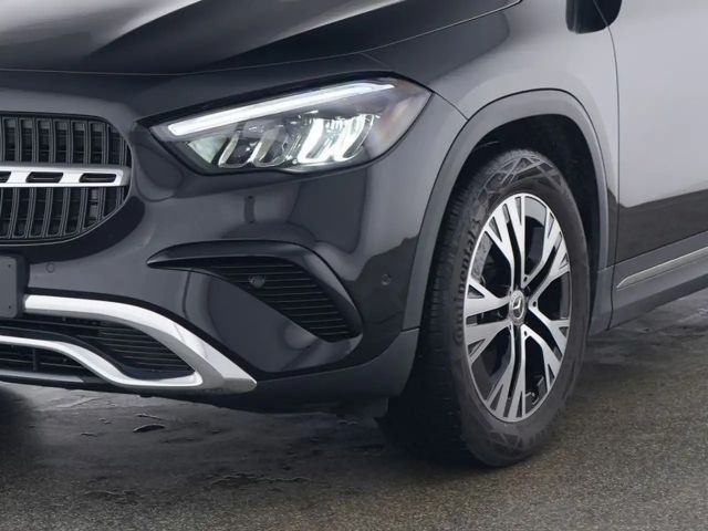 Mercedes-Benz GLA 200 Progressive