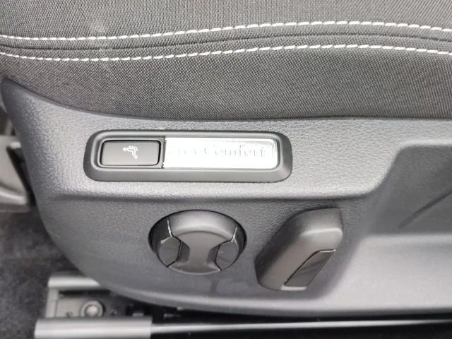 Volkswagen Passat 1.5 TSI Business DSG Variant