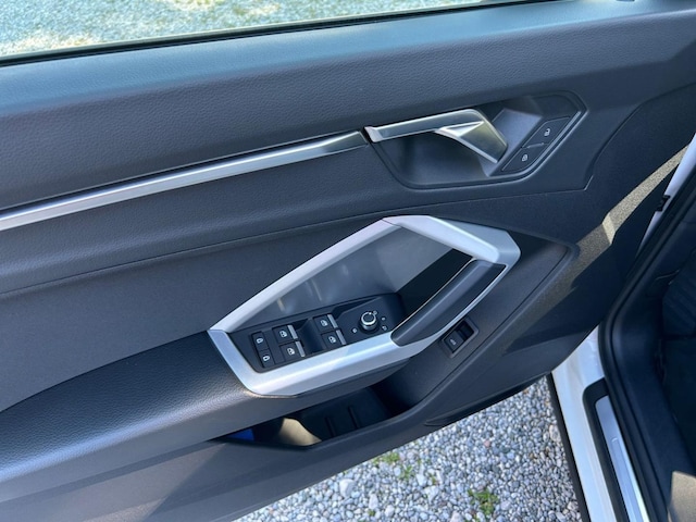 Audi Q3 35 TDI S-Tronic