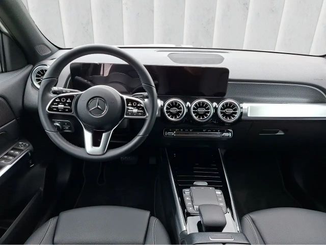 Mercedes-Benz EQB 300 4MATIC AMG Line
