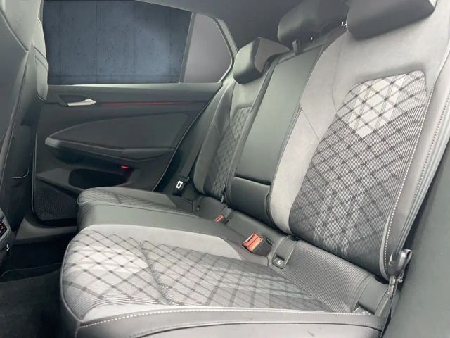 Volkswagen Golf 1.5 TSI R-Line