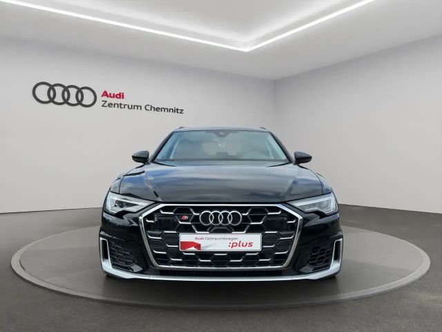 Audi S6 Avant Quattro
