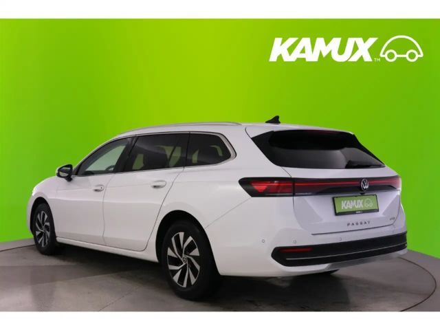 Volkswagen Passat 1.5 eTSI Business DSG Variant