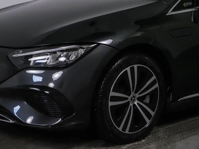 Mercedes-Benz EQE 300 Electric Art Sedan