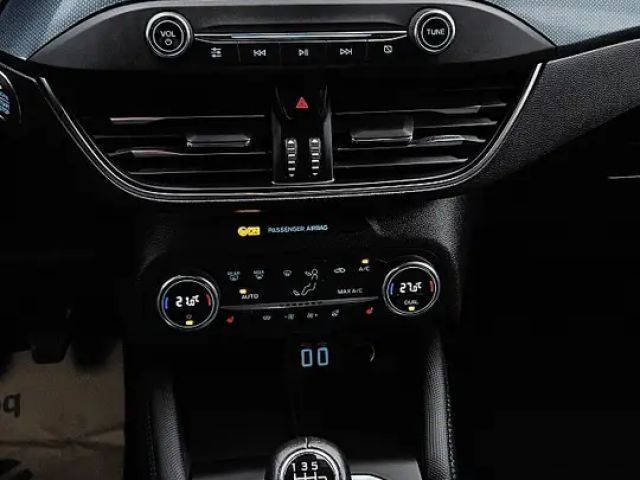 Ford Focus Active EcoBoost