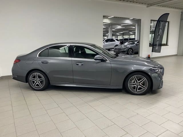 Mercedes-Benz C 180 AMG Line Sedan