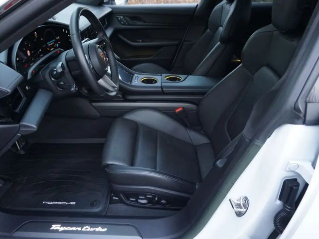 Porsche Taycan Sport Turismo Turbo