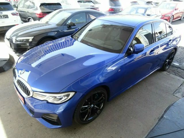 BMW 330 330i M-Sport Sedan xDrive