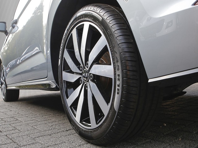 Volkswagen Touran 2.0 TDI DSG R-Line